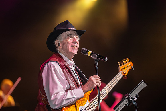 042-country show-205829
