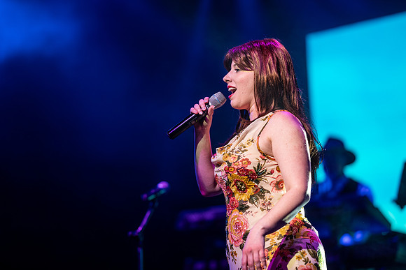 105-country show-205953