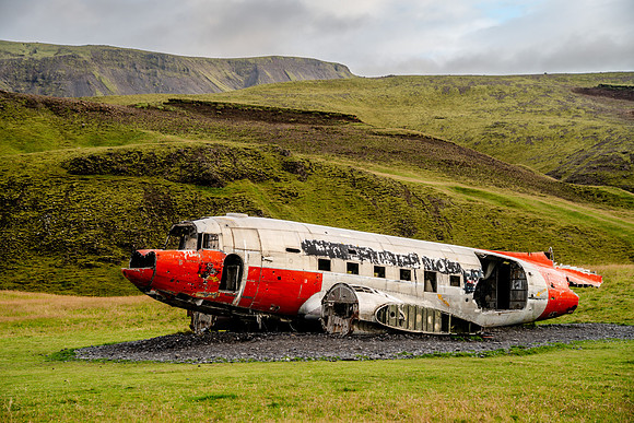 DC-3 remains at Eyvindarholt