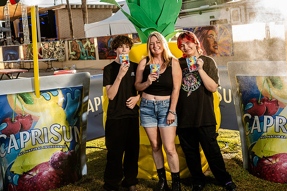 044-CapriSun-74103011