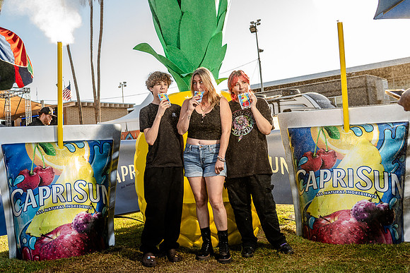 048-CapriSun-74103015