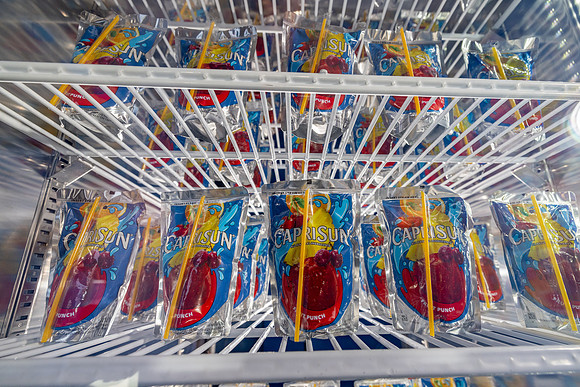 261-CapriSun-58256
