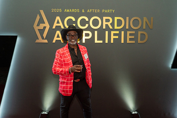 600-Accordion-08596