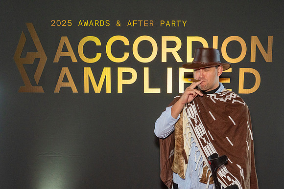 624-Accordion-08622