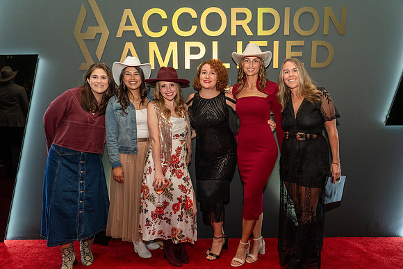 651-Accordion-08663
