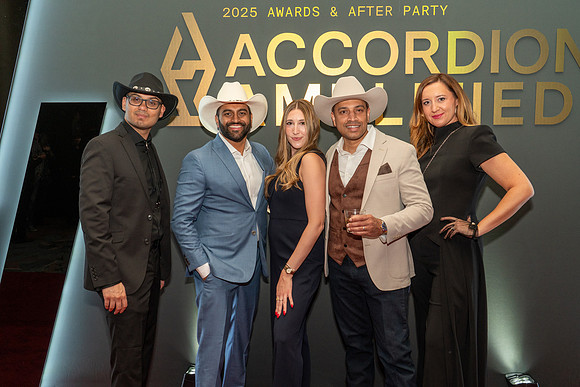 654-Accordion-08668