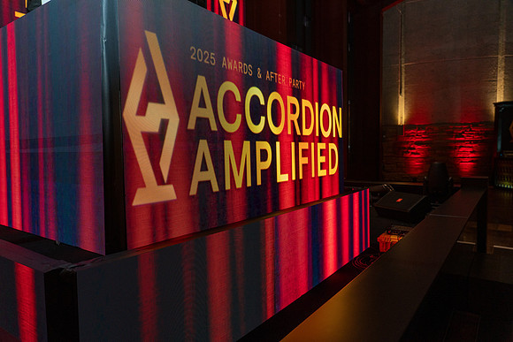 692-Accordion-08705