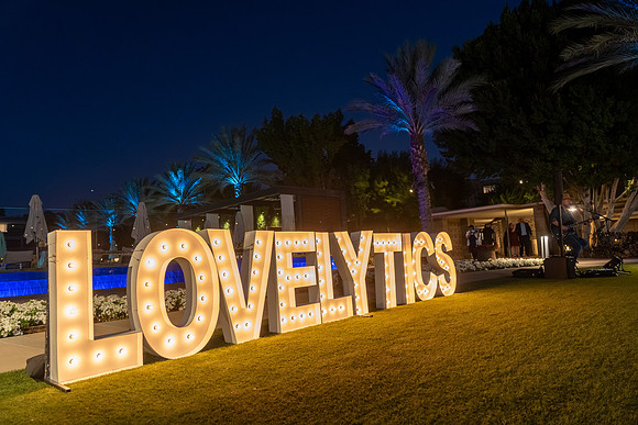 7-Lovelytics-2969