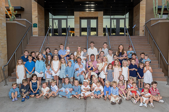 25-HuntsmanFamilyNov2025-9232