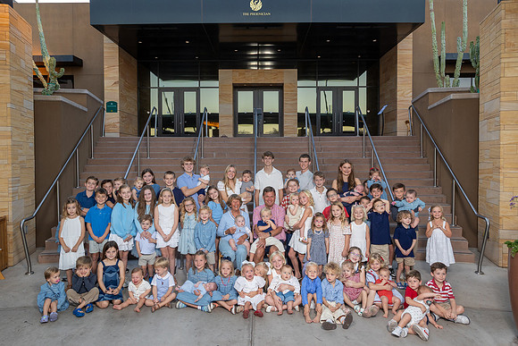 27-HuntsmanFamilyNov2025-9236