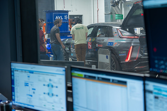 20260204.ecocar.12.09.18