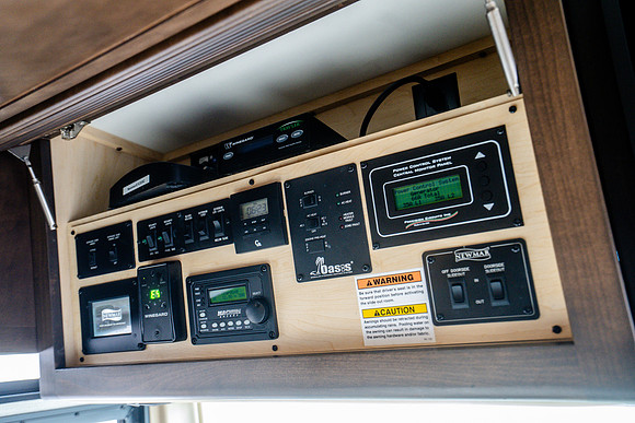 Newmark-208198