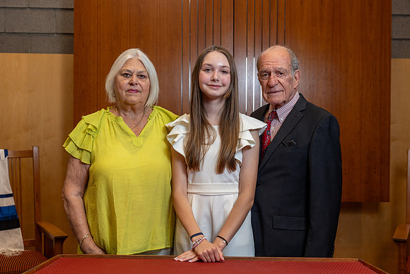 94-LucyMitzvah-Ceremony-7571