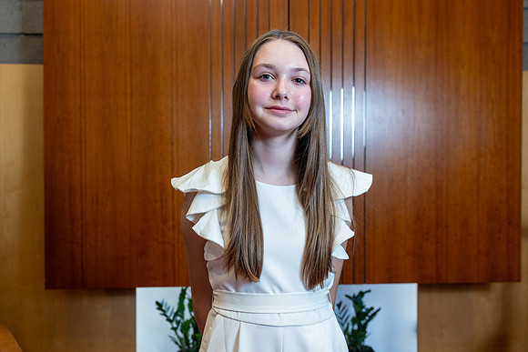 20-LucyMitzvah-Ceremony-7470