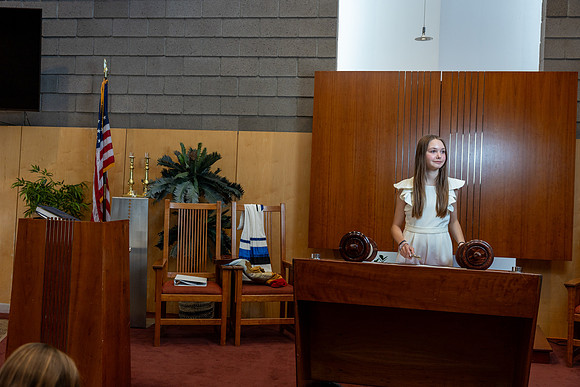 42-LucyMitzvah-Ceremony-7494