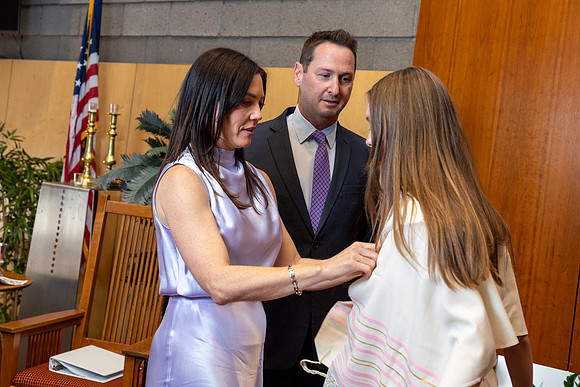 73-LucyMitzvah-Ceremony-7537