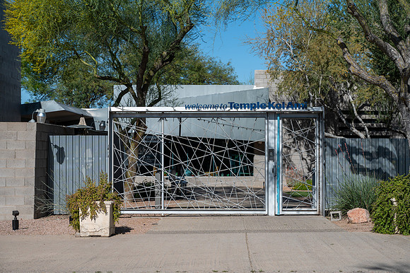 1-LucyMitzvah-Ceremony-4367