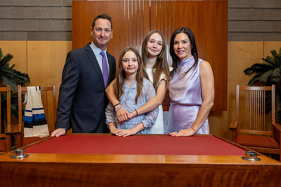 88-LucyMitzvah-Ceremony-7552
