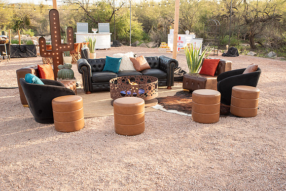 5-LoewsDecorFeb24-5219