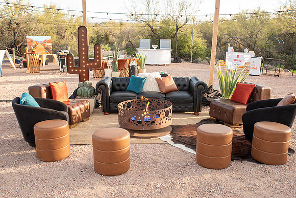 9-LoewsDecorFeb24-5226