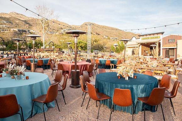 17-LoewsDecorFeb24-5253