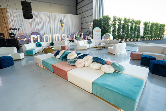 16-SuitcaseParty2023-74105256