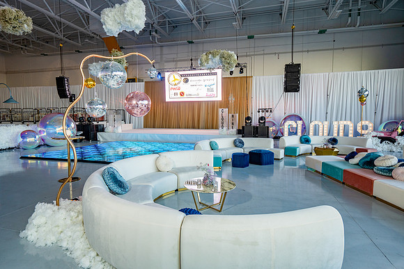 14-SuitcaseParty2023-