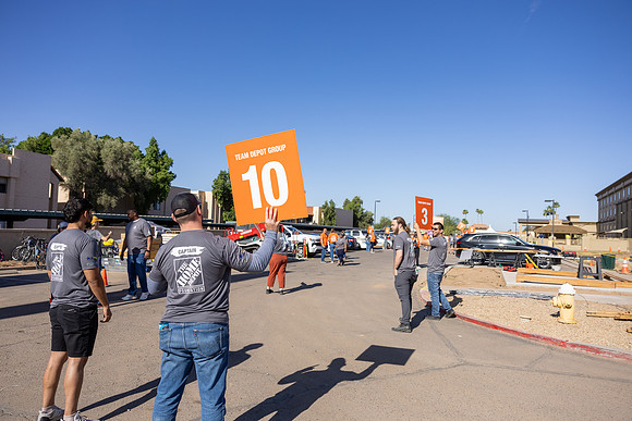 48-HomeDepot-USVets-20048