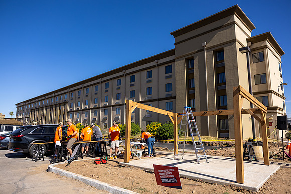 108-HomeDepot-USVets-20120