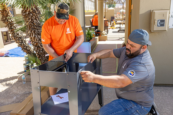 210-HomeDepot-USVets-20319