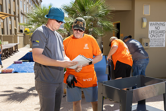 212-HomeDepot-USVets-20323