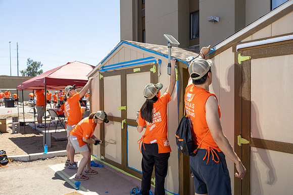 236-HomeDepot-USVets-20372