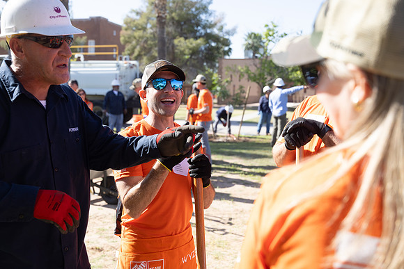 221-HomeDepot-AZVetHome-6961