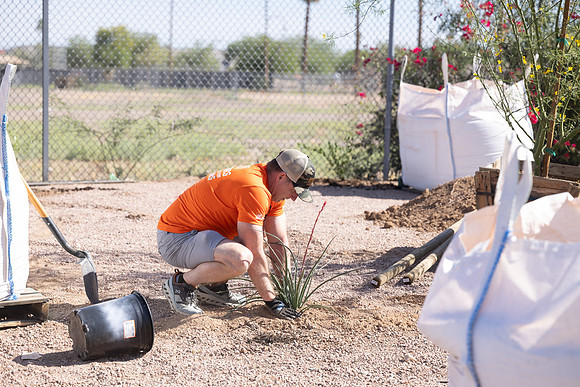 272-HomeDepot-AZVetHome-7044