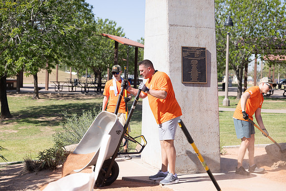 289-HomeDepot-AZVetHome-7082