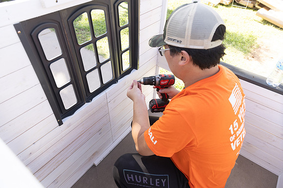 297-HomeDepot-AZVetHome-7098