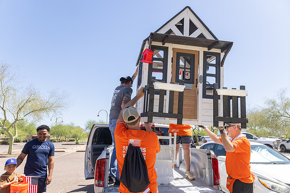 407-HomeDepot-AZVetHome-7255