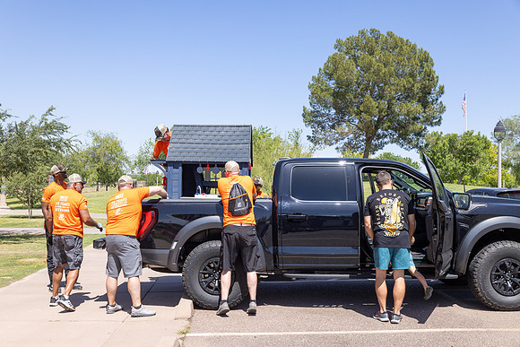 413-HomeDepot-AZVetHome-7264