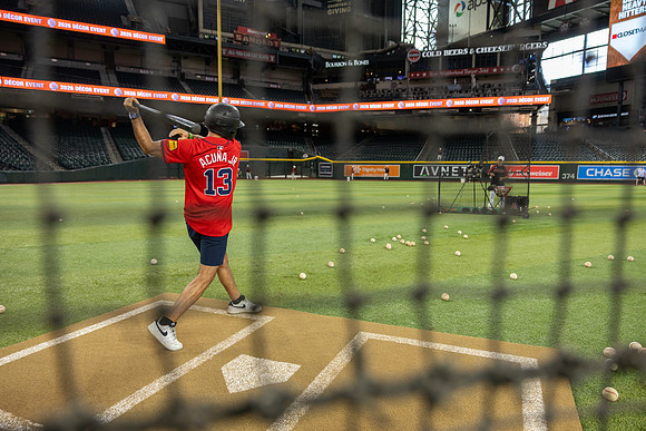 97-HomeDepot-ChaseField-20659