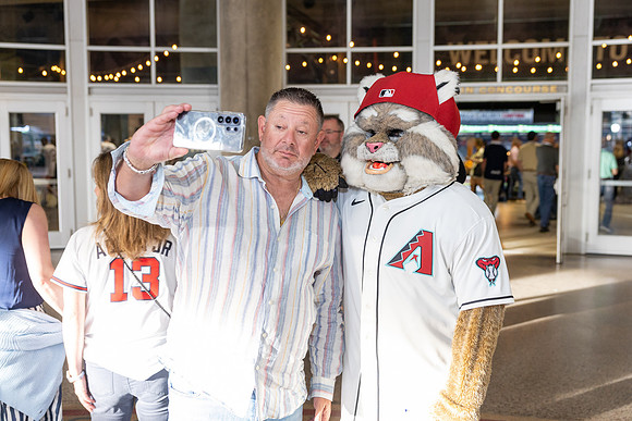202-HomeDepot-ChaseField-20913