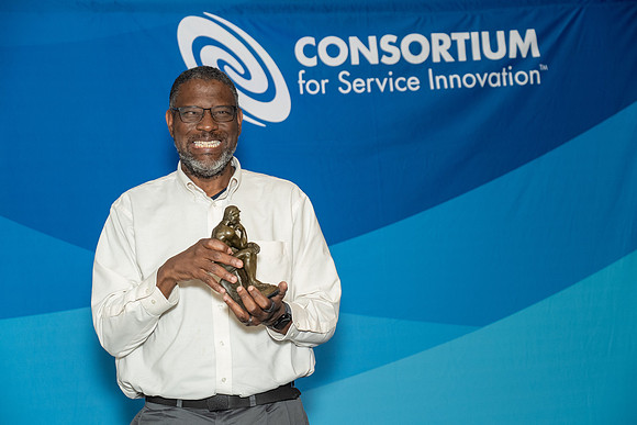 44-ServiceInnovation-74204644