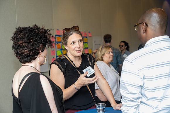 109-ServiceInnovation-74204772