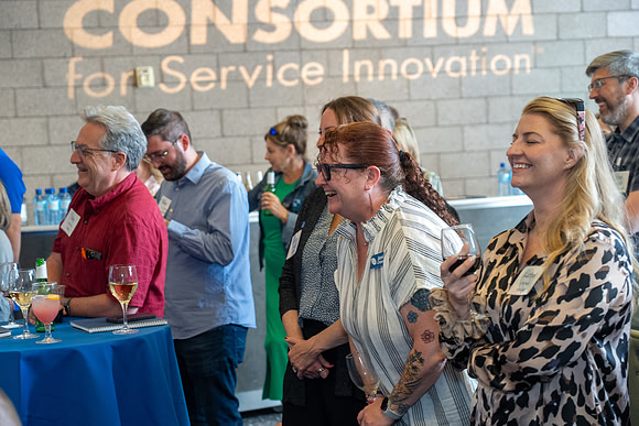 168-ServiceInnovation-74204894
