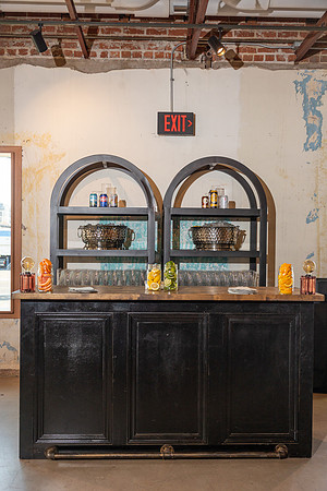101-DCIDecor-May11-12-4794