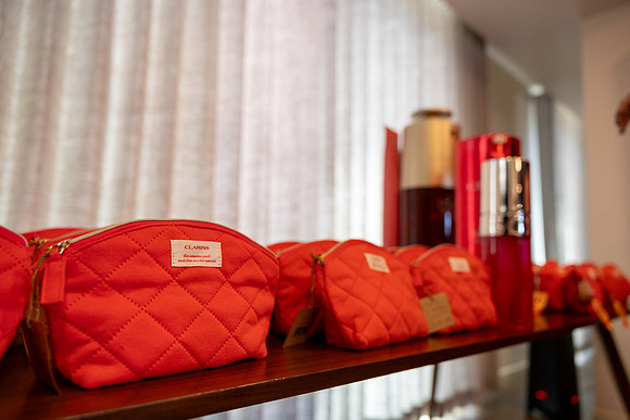 132-Clarins 2026-26301