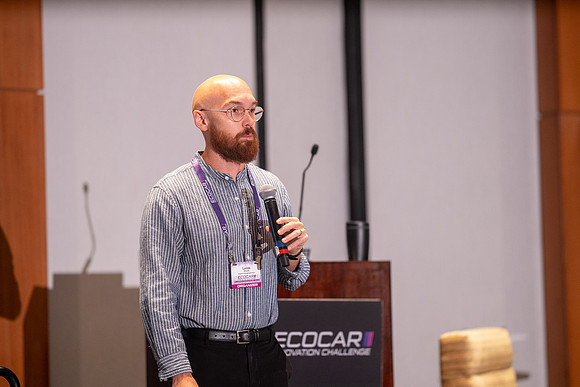 806-EcoCarATL-74201920
