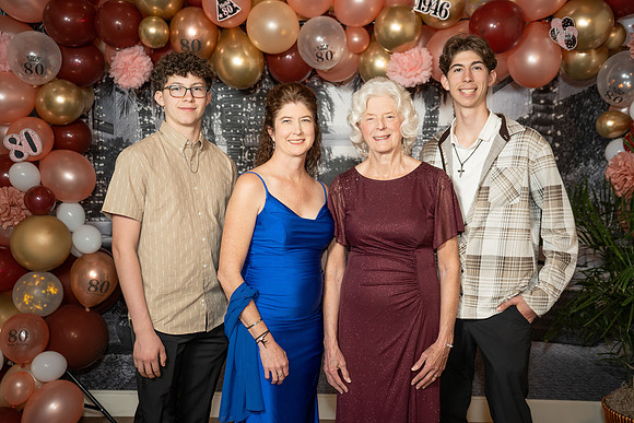 26-Ruth's80th-06270