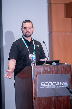 325-EcoCarATL-74107220