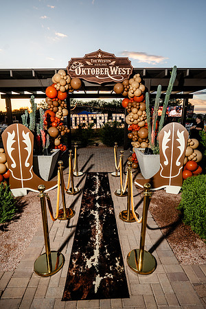 003-OktoberWest2026-74106199