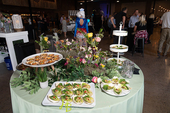 104-WineEvent-vendors-74200607